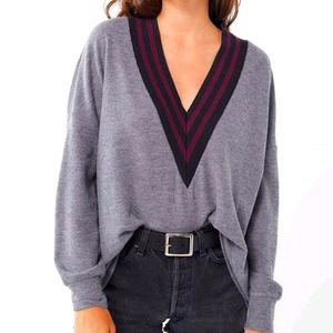 Urban Outfitters Sweater L NEW